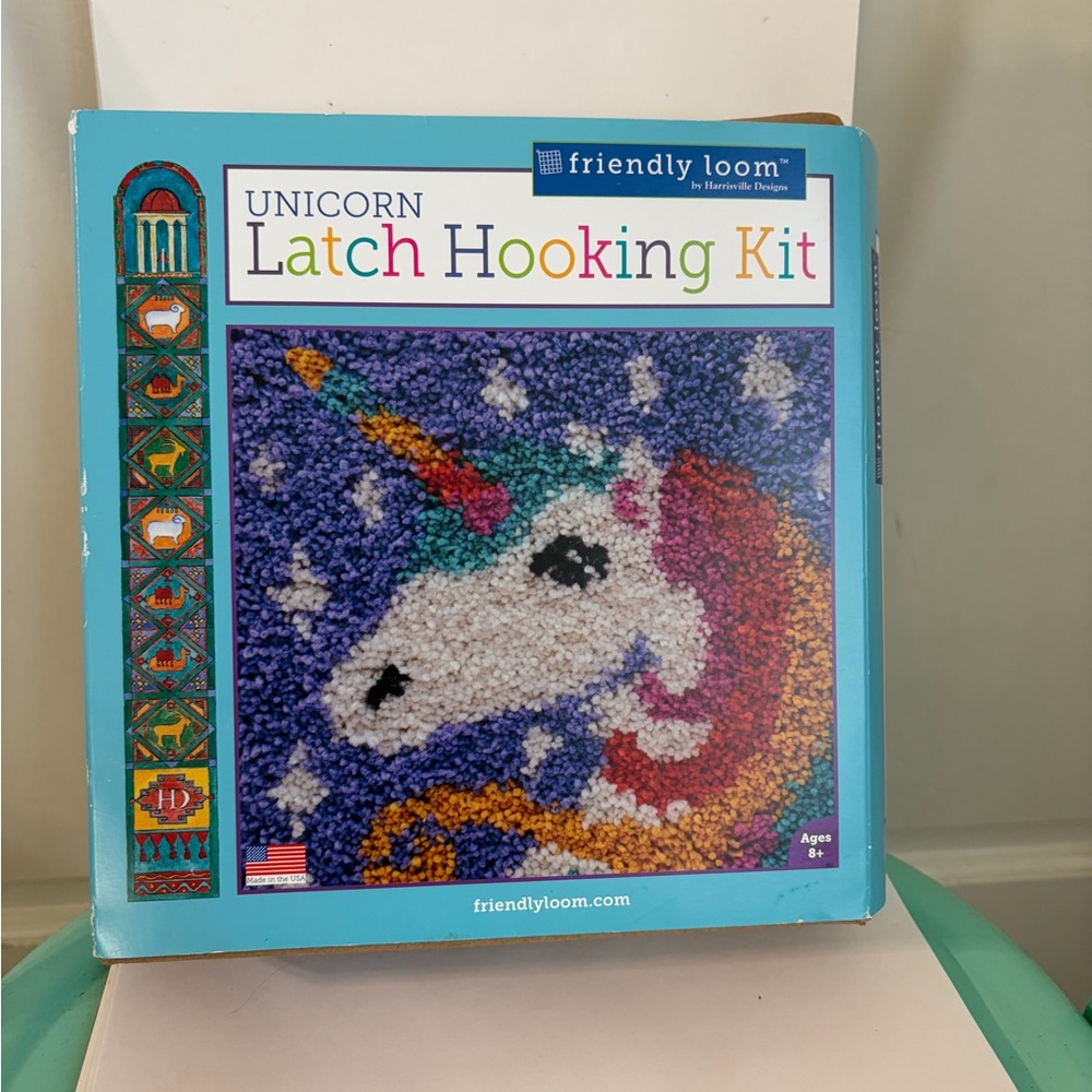 NIB Friendly Loom Harrisville Designs Unicorn Latch Hooking Kit Made in USA